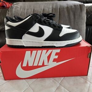 ✨Nike Dunk Low Retro✨Womens Black and White Sneakers 6 1/2 Youth Size 8 Womens